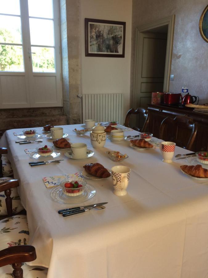 Le Logis Du Plessis Bed & Breakfast Chaniers Exterior foto